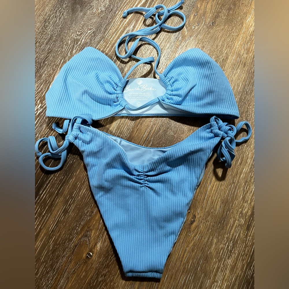 Vibrant Bikini Set - Picture 5 of 16